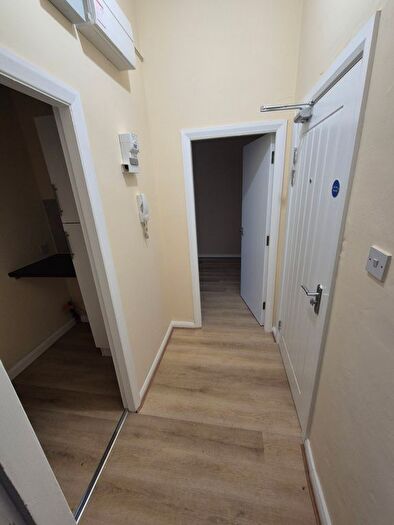 1 Bedroom Flat To Rent In Firs Lane, Smethwick, B67