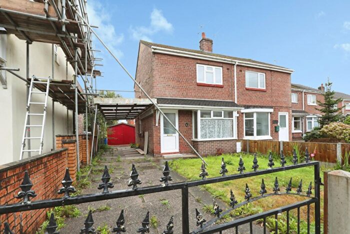 3 Bedroom Semi-Detached House For Sale In Stoneley Avenue, Crewe, Cheshire, CW1