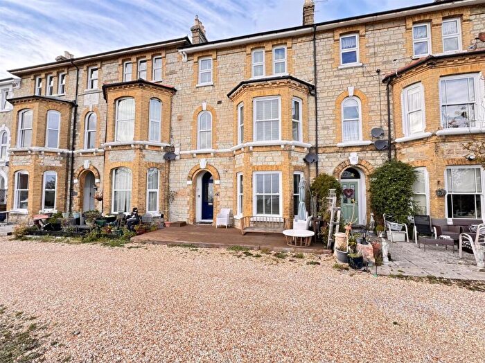 6 Bedroom End Of Terrace House For Sale In Southgrove Road, Ventnor, PO38