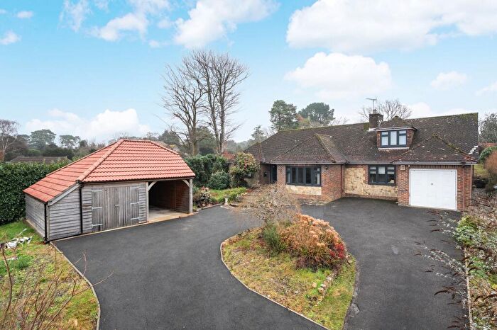 3 Bedroom Detached Bungalow For Sale In Woodpecker Lane, Storrington, RH20