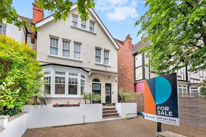 3 Bedroom Flat For Sale In Brondesbury Park, London, NW2