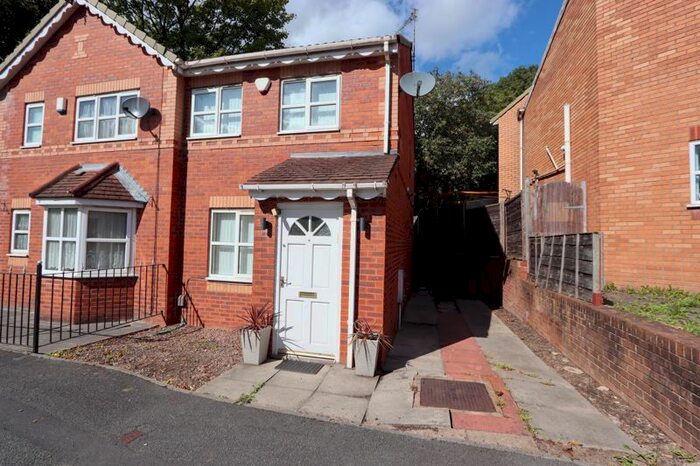 2 Bedroom Semi-Detached House To Rent In Melton Road, Crumpsall, Manchester, M8