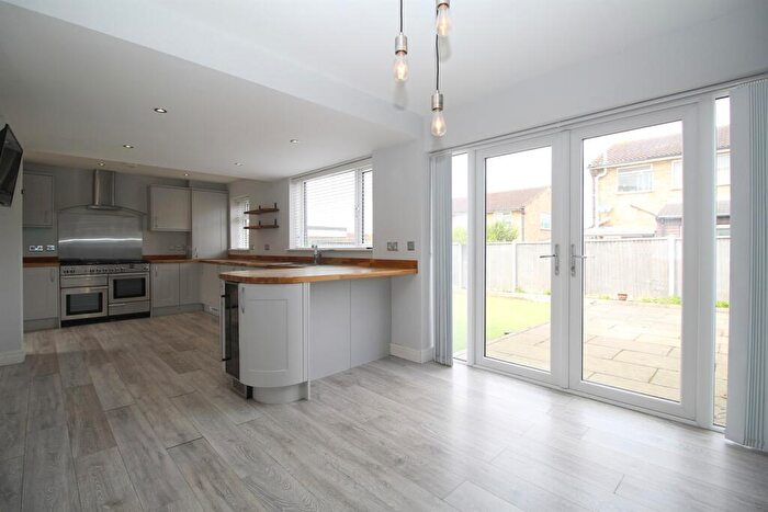 4 Bedroom Semi-Detached House To Rent In Tiverton Road, Loughborough, LE11