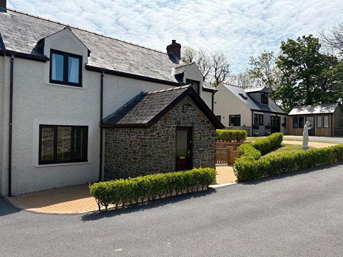 6 Bedroom Detached House For Sale In Sutton, Haverfordwest, SA62