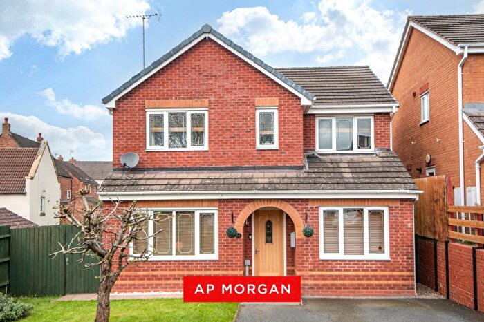 4 Bedroom Detached House For Sale In Royal Worcester Crescent, Bromsgrove, Worcestershire, B60