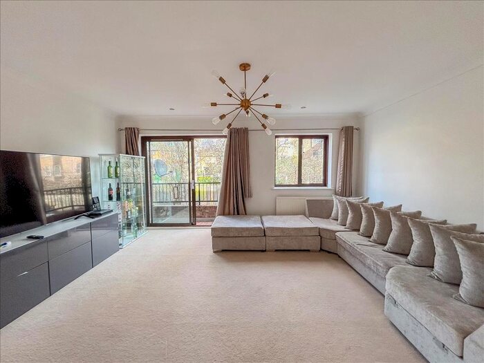 4 Bedroom Terraced House To Rent In St. Helens Gardens, London, W10