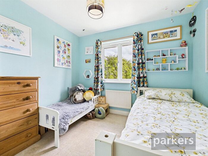 3 Bedroom Terraced House For Sale In Walnut Close, Witney, Oxfordshire, OX28