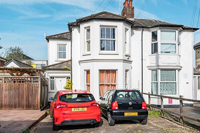 1 Bedroom Flat For Sale In Worple Road, Epsom, KT18