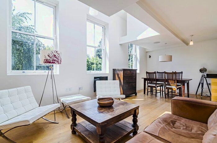 3 Bedroom Mews House To Rent In Aberdeen Lane, London, N5