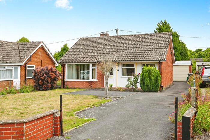 2 Bedroom Detached Bungalow For Sale In Tyrrells Close, Harwell, Didcot, OX11