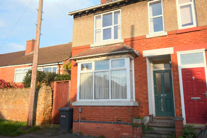 2 Bedroom End Of Terrace House To Rent In High Hill Ave, Rothwell, NN14