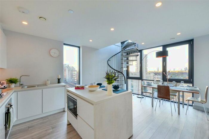 2 Bedroom Apartment To Rent In Bethwin Road, London, SE5