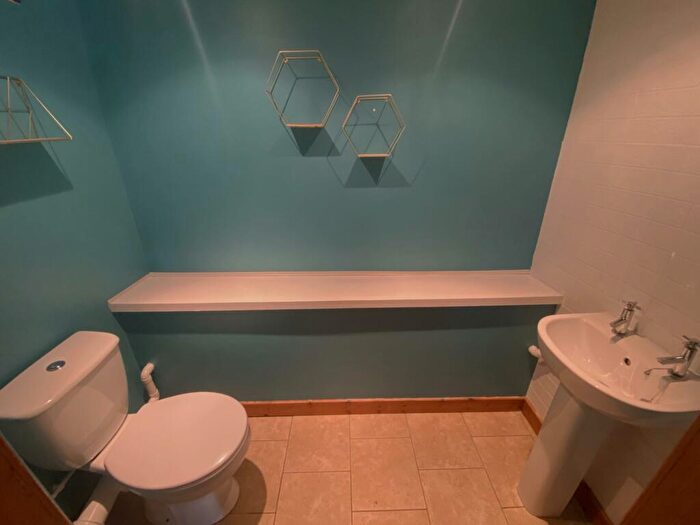 2 Bedroom Barn Conversion To Rent In Talwrn Road, Coedpoeth, LL11