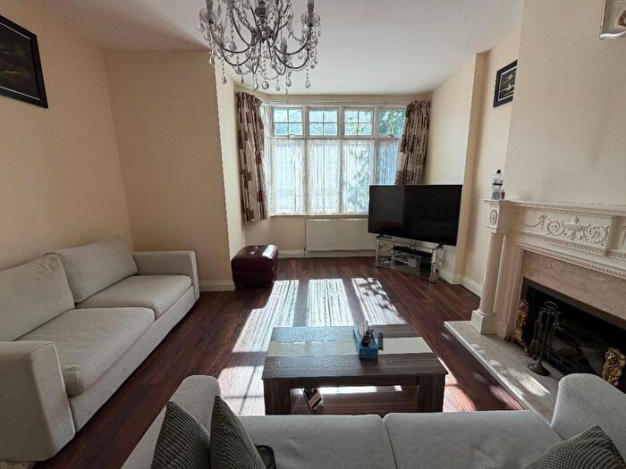 Property To Rent In Woodgrange Avenue, London, N12