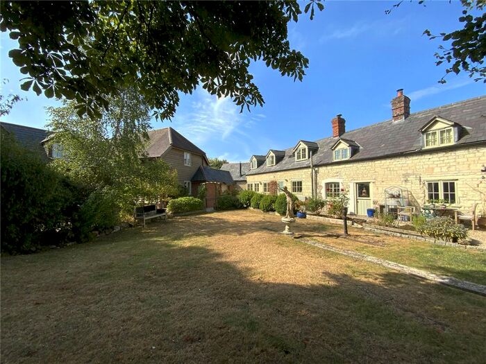 5 Bedroom Detached House To Rent In Broad Hinton, Swindon, Wiltshire, SN4