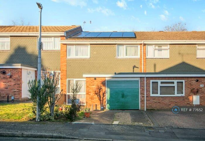 4 Bedroom Terraced House To Rent In St. Nicholas Close, Amersham, HP7
