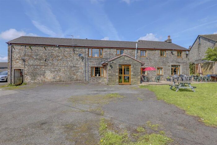 4 Bedroom Farmhouse For Sale In Dean Lane, Water, Rossendale, BB4