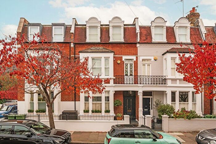 Studio To Rent In Hestercombe Avenue, Fulham, SW6