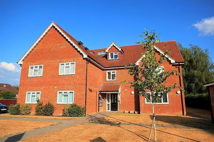 2 Bedroom Apartment To Rent In Elm Road, Earley, Reading, RG6