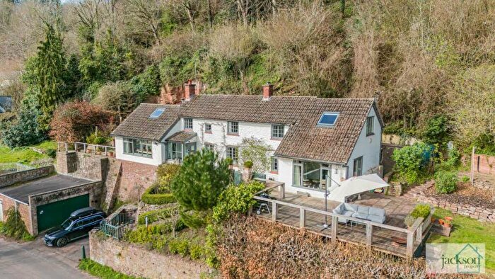4 Bedroom Cottage For Sale In The Rookery, Hoarwithy, Hereford, Herefordshire, HR2
