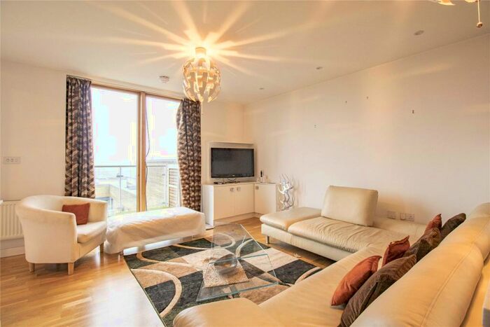2 Bedroom Apartment To Rent In Hermitage, Chatham Street, Reading, Berkshire, RG1