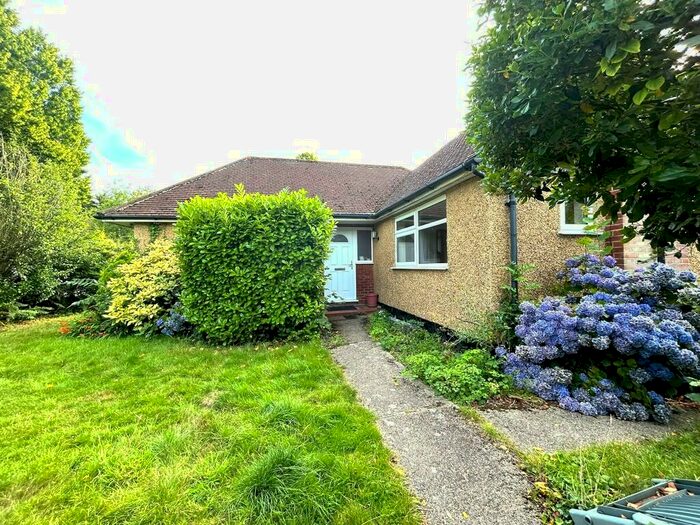 2 Bedroom Detached Bungalow To Rent In Woodford Crescent, Pinner, HA5