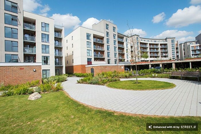 2 Bedroom Flat For Sale In Manor Way, Borehamwood, WD6