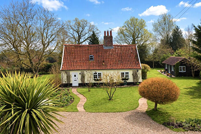 3 Bedroom Detached House For Sale In Debenham Outskirts, IP14