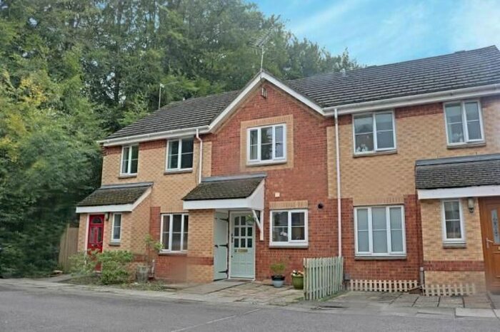 2 Bedroom Property To Rent In Florence Way, Basingstoke, RG24