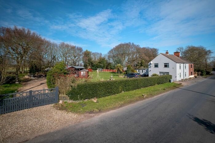 3 Bedroom Semi-Detached House For Sale In Harwich Road, Little Bentley, Colchester, CO7