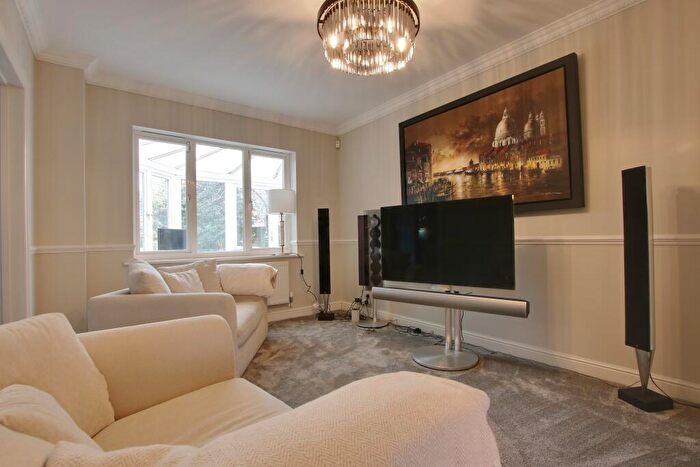 5 Bedroom Detached House For Sale In Highlands Road, Fareham, PO16