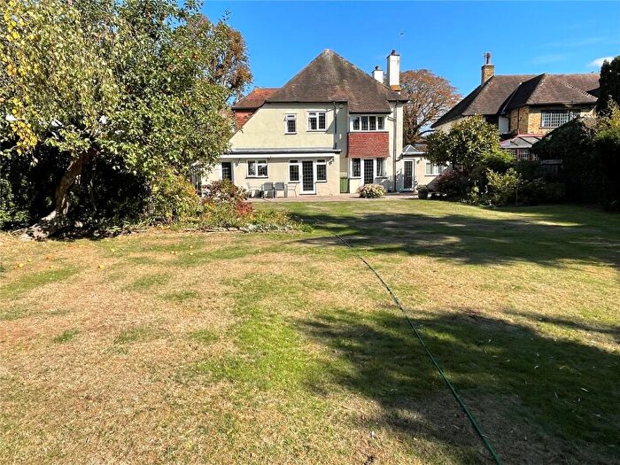 4 Bedroom Detached House For Sale In Nelmes Way, Emerson Park, Hornchurch, Essex, RM11