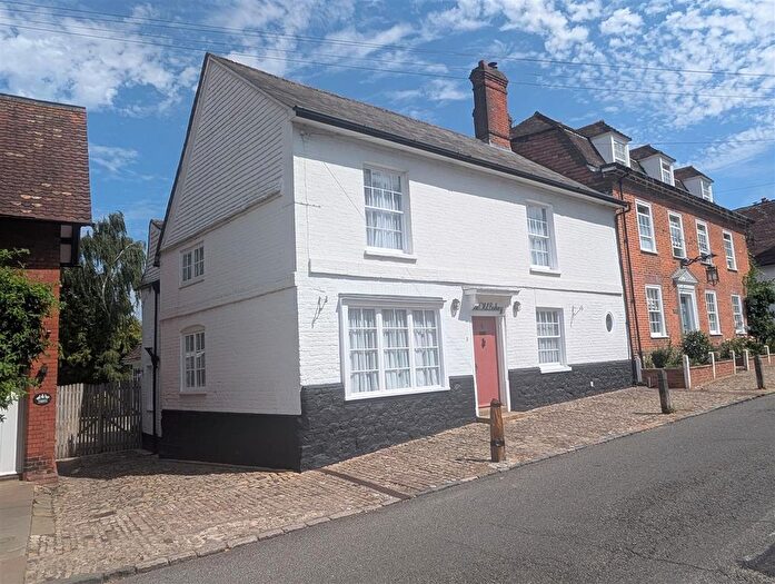 3 Bedroom Property For Sale In High Street, Chipstead, Sevenoaks, TN13