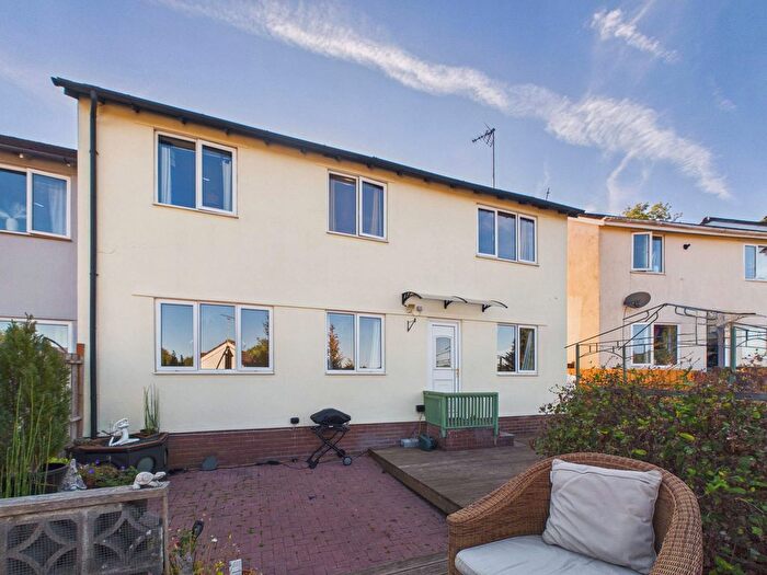 4 Bedroom Semi-Detached House For Sale In Chinkwell Rise, Shiphay, Torquay, TQ2
