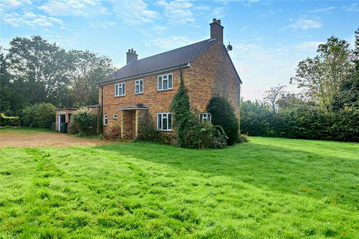 4 Bedroom Detached House For Sale In Dunhills Lane, Enham Alamein, Andover, Hampshire, SP11