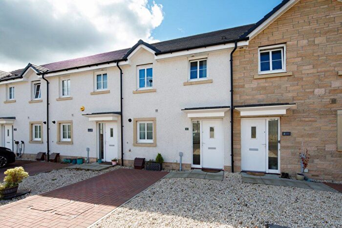 3 Bedroom Terraced House For Sale In Sandstone Crescent, Thornliebank, G46
