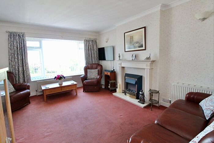 3 Bedroom Detached Bungalow For Sale In Highfield Road, Lymington, SO41