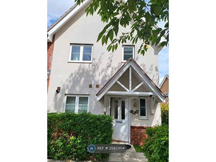 3 Bedroom End Of Terrace House To Rent In Griggs Close, Ilford, IG3