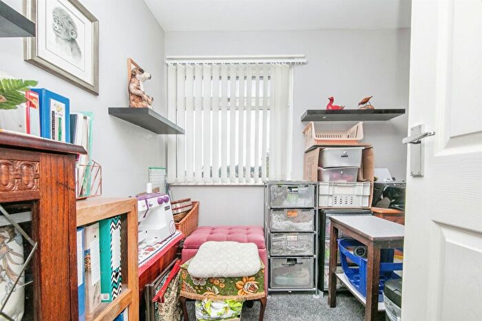 3 Bedroom End Of Terrace House For Sale In Bridgwater Road, Ipswich, IP2