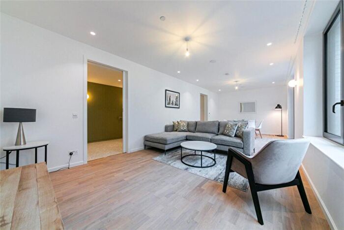 3 Bedroom Flat To Rent In Haverstock Hill, Chalk Farm, NW3