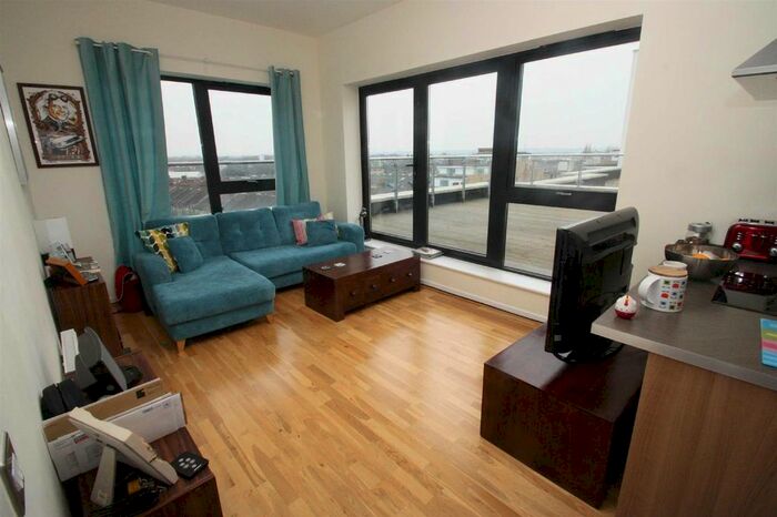 1 Bedroom Flat To Rent In Vellum Court, Hillyfield, Walthamstow, E17
