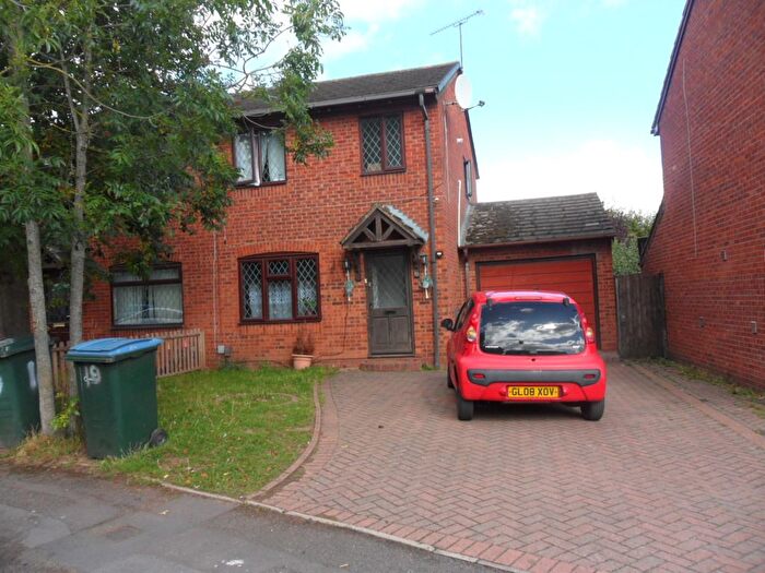 3 Bedroom Semi-detached House To Rent In Glenridding Close, Radford, CV6