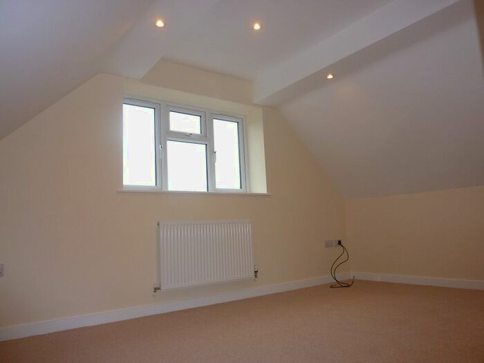 2 Bedroom Flat To Rent In Sturt Road, Charlbury, Chipping Norton, OX7