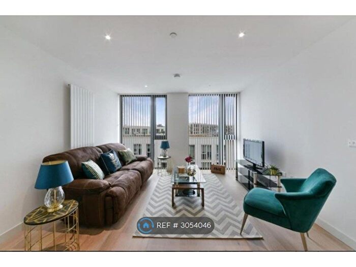 2 Bedroom Flat To Rent In Royal Wharf, London, E16