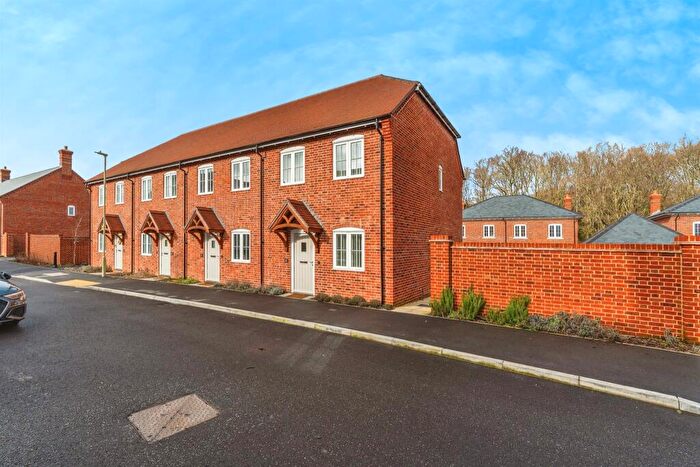 2 Bedroom End Of Terrace House For Sale In Keyes Street, North Baddesley, Southampton, SO52