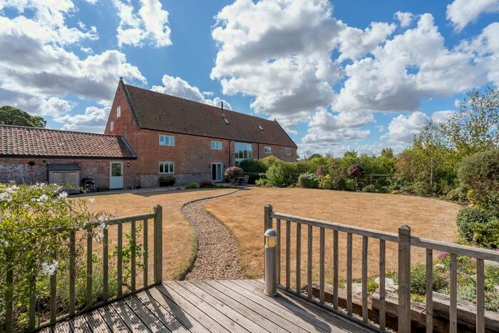4 Bedroom Barn Conversion For Sale In Brockley Farm Cottages, Station Road, Worstead, North Walsham, NR28
