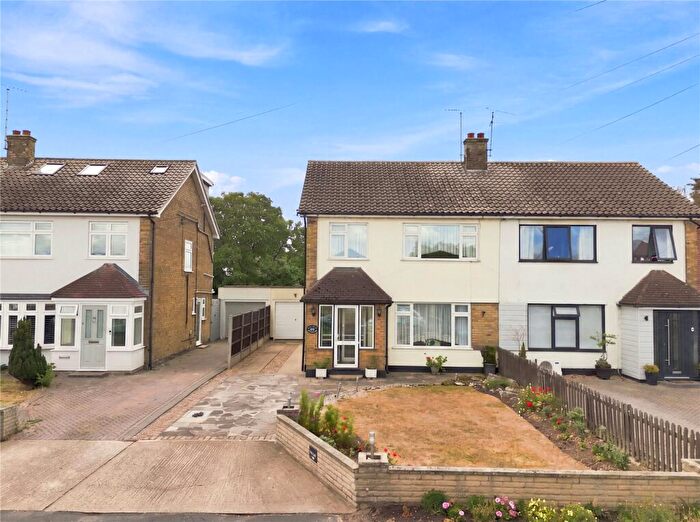 3 Bedroom Semi-Detached House For Sale In Southend Road, Great Wakering, Essex, SS3