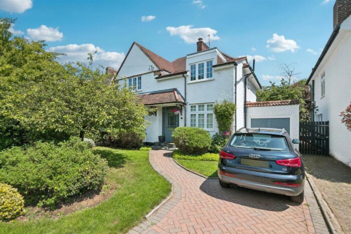 4 Bedroom House For Sale In Broadwater Avenue, Letchworth Garden City, SG6