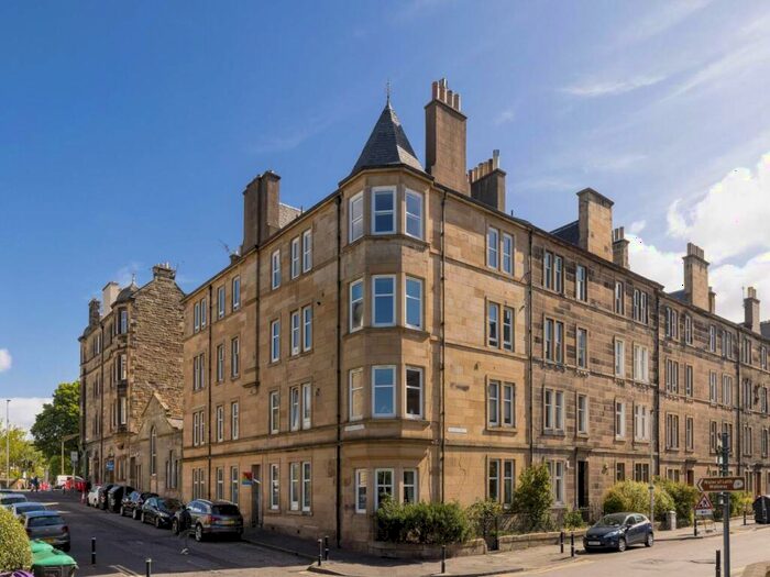 3 Bedroom Flat To Rent In Roseburn Gardens, Roseburn, Edinburgh, EH12