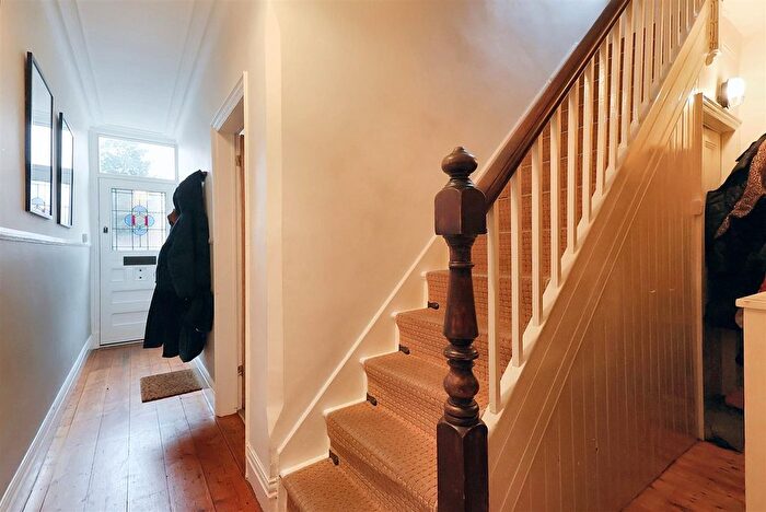 3 Bedroom End Of Terrace House For Sale In Mansfield Street, Sherwood, Nottingham, NG5